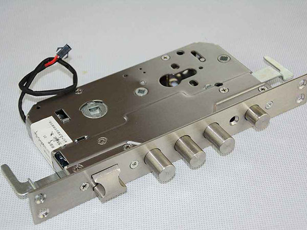 哈巴河24小时上门开锁公司